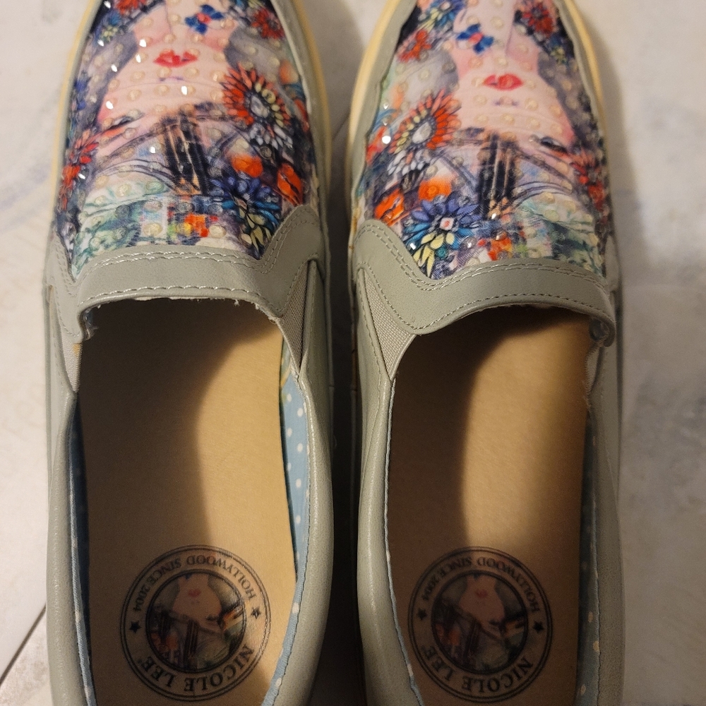 Glamor Nicole Lee Sneaker - Picture 2 of 7